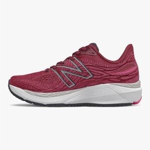 New Balance 860 v13